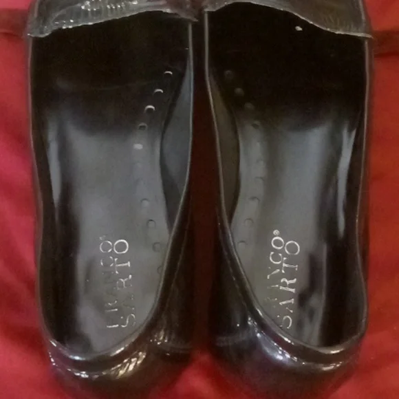 - Black Patent Leather Loafer - Picture 5 of 9